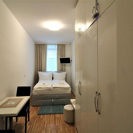 Small Studio Close To City Center 비엔나 외부 사진