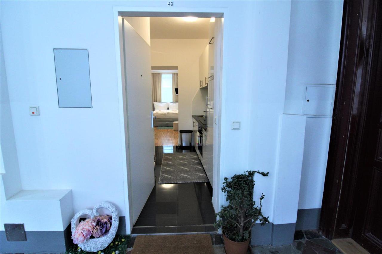 Small Studio Close To City Center 비엔나 외부 사진