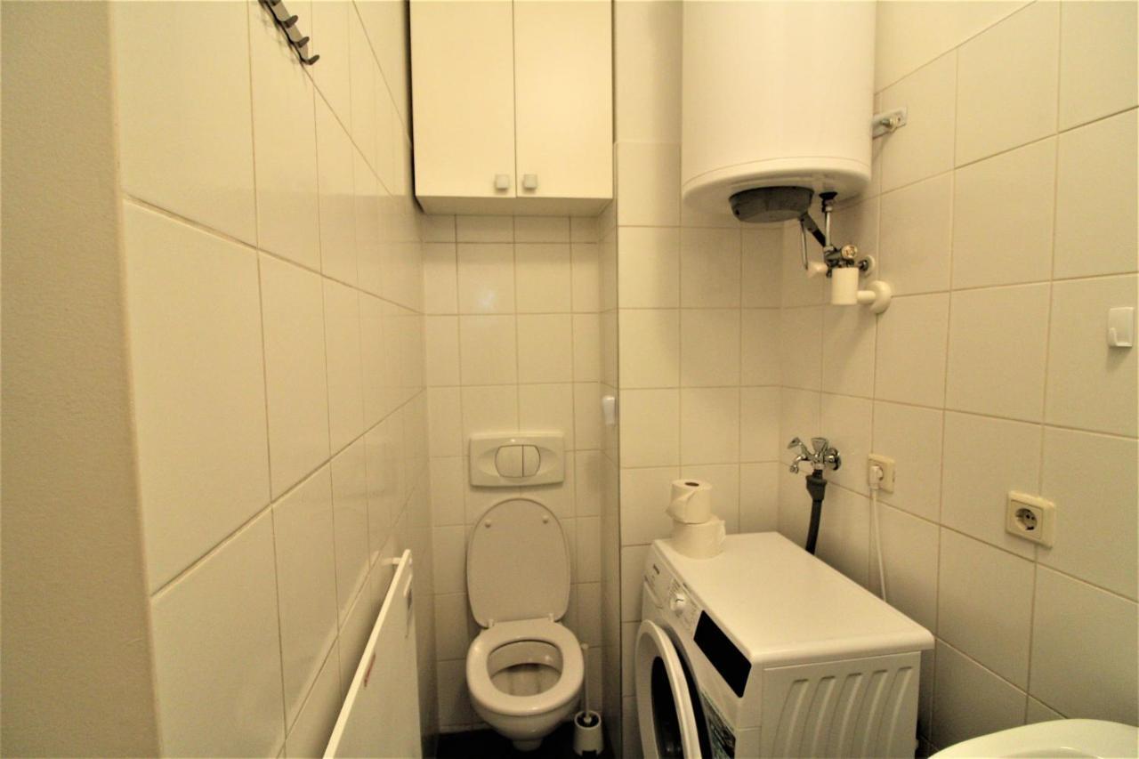 Small Studio Close To City Center 비엔나 외부 사진